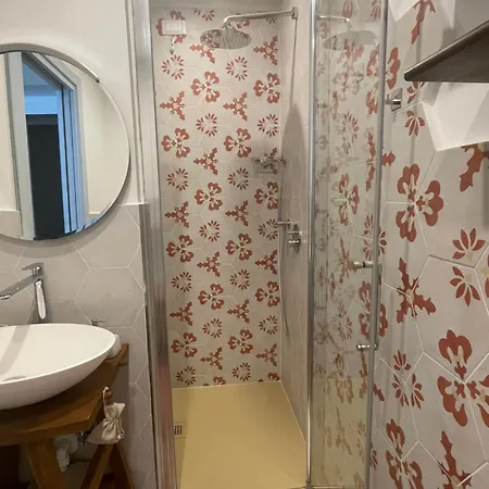 Genovagreentosa-piccola Residenza Della Sostenibilita Bed & Breakfast 3*